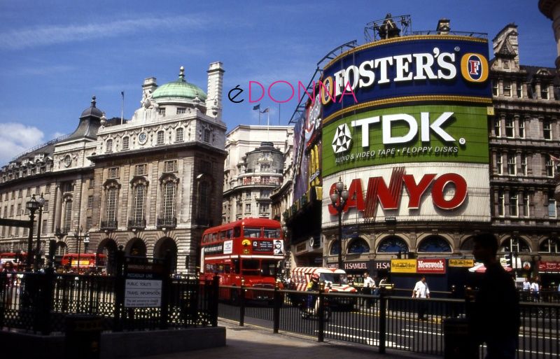 piccadilly circus